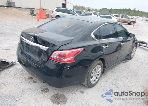 2013 Nissan Altima 2.5 S z USA, uszkodzony, nr VIN 1N4AL3AP3DC156553